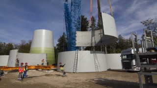 Aufbau Windtürme auf dem Kambacher Eck.